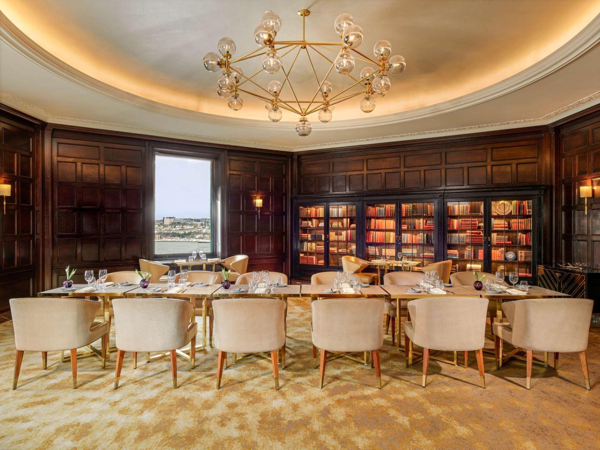 Fairmont Le Chateau Frontenac Quebec City Luaran gambar Library at The Ritz-Carlton, Paris