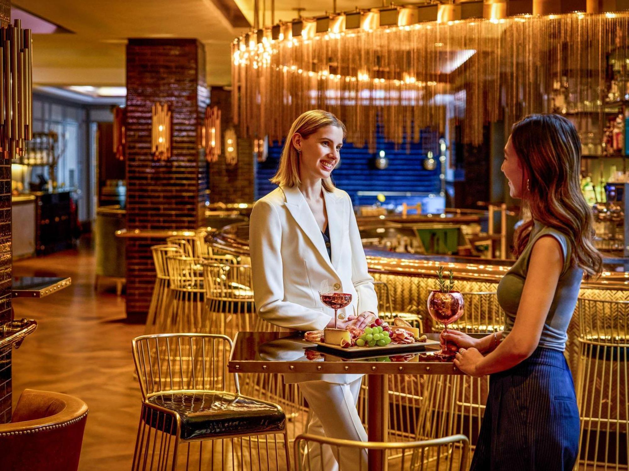 Fairmont Le Chateau Frontenac Quebec City Luaran gambar The Bar